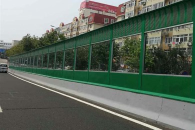 天津高速公路声屏障的作用